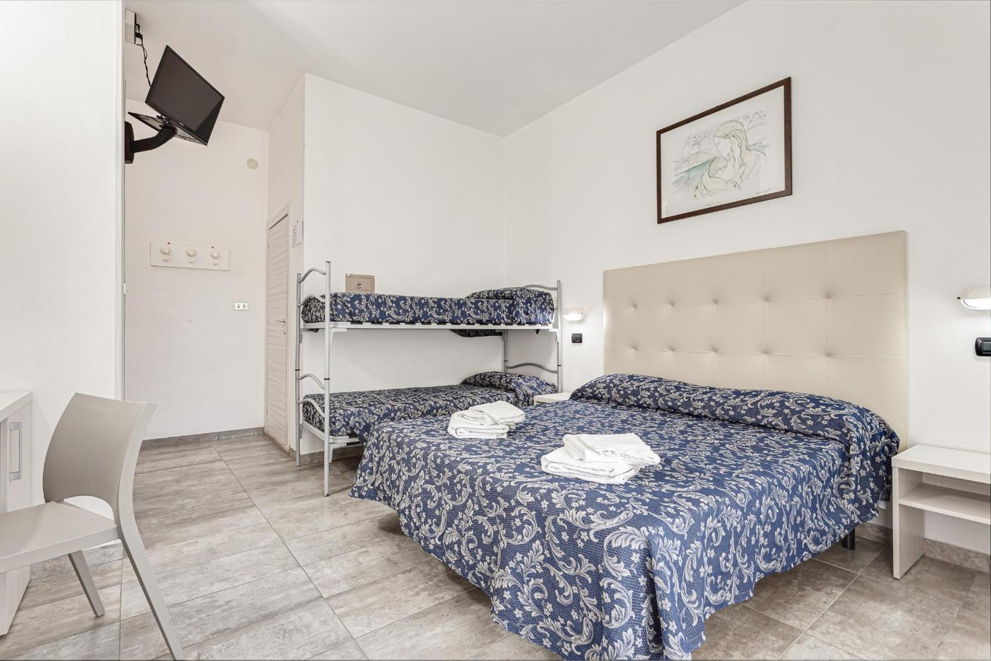 Sirena Hotel 3*